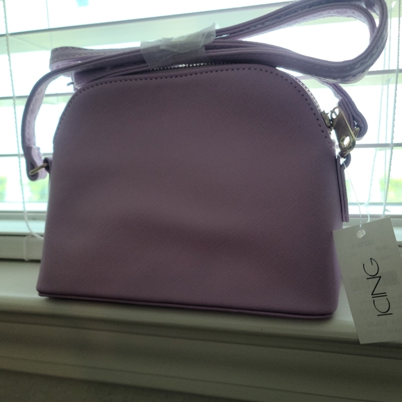 Lavender color crossbody - Picture 3 of 3